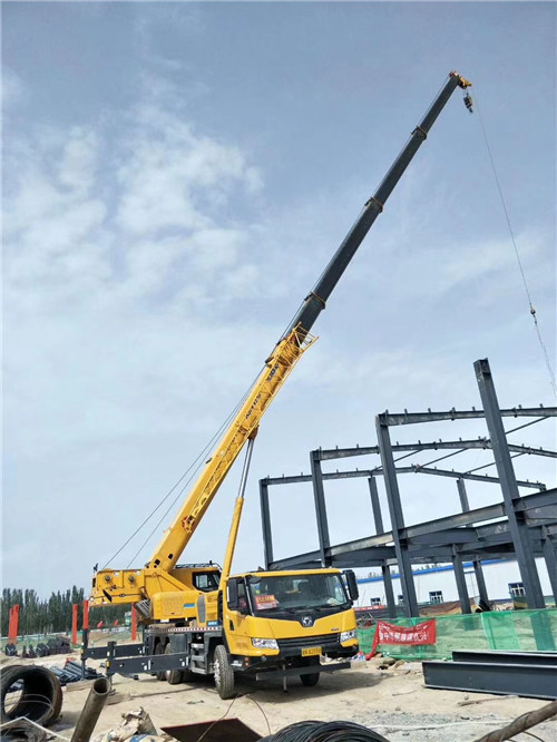 勐海县超高层建筑钢结构吊装案例